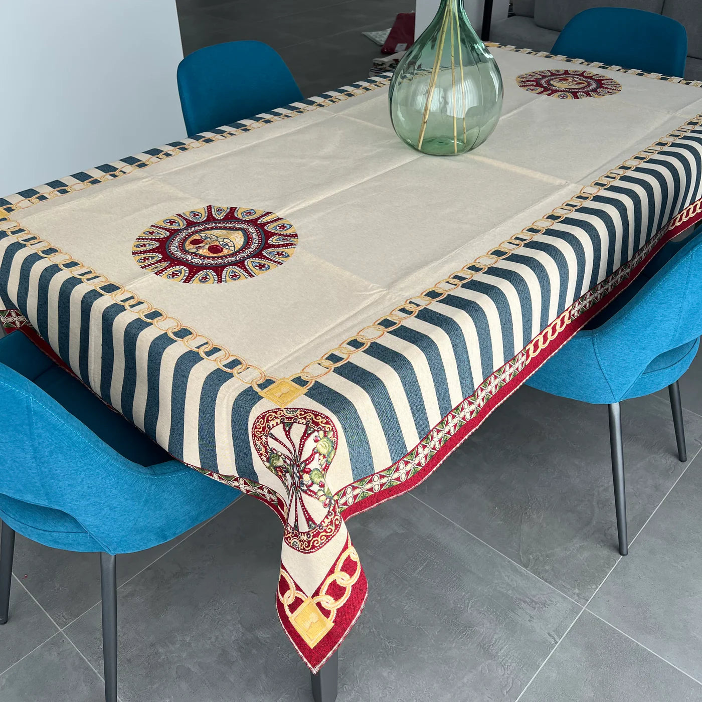 Tovaglia / Copritavolo in Gobelin Jacquard — dis. Carretto in varie misure