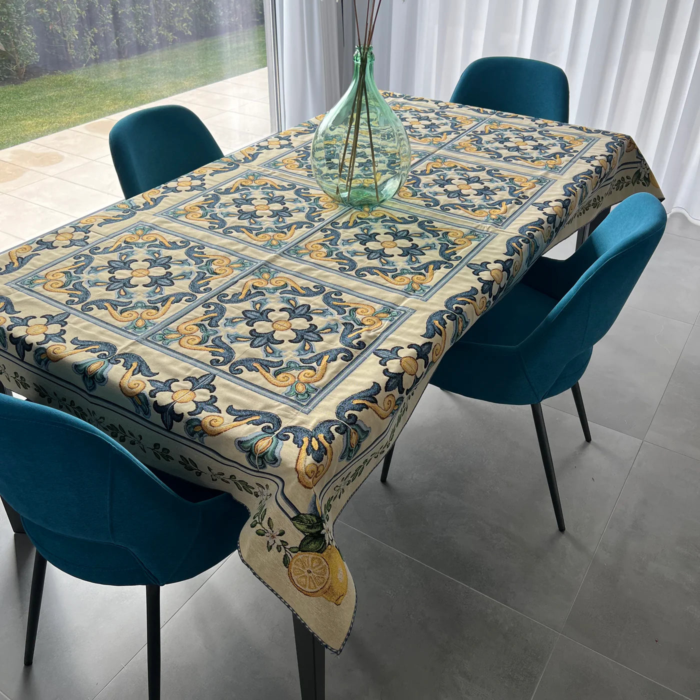 Tovaglia / Copritavolo in Gobelin Jacquard — dis. Limoni e maioliche in varie misure
