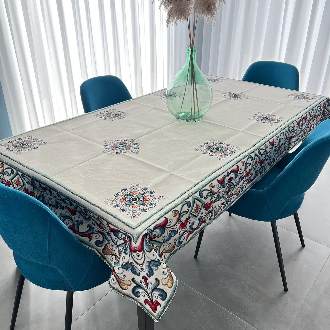 Tovaglia / Copritavolo in Gobelin Jacquard — dis. Maiolica azzurra e rossa in varie misure