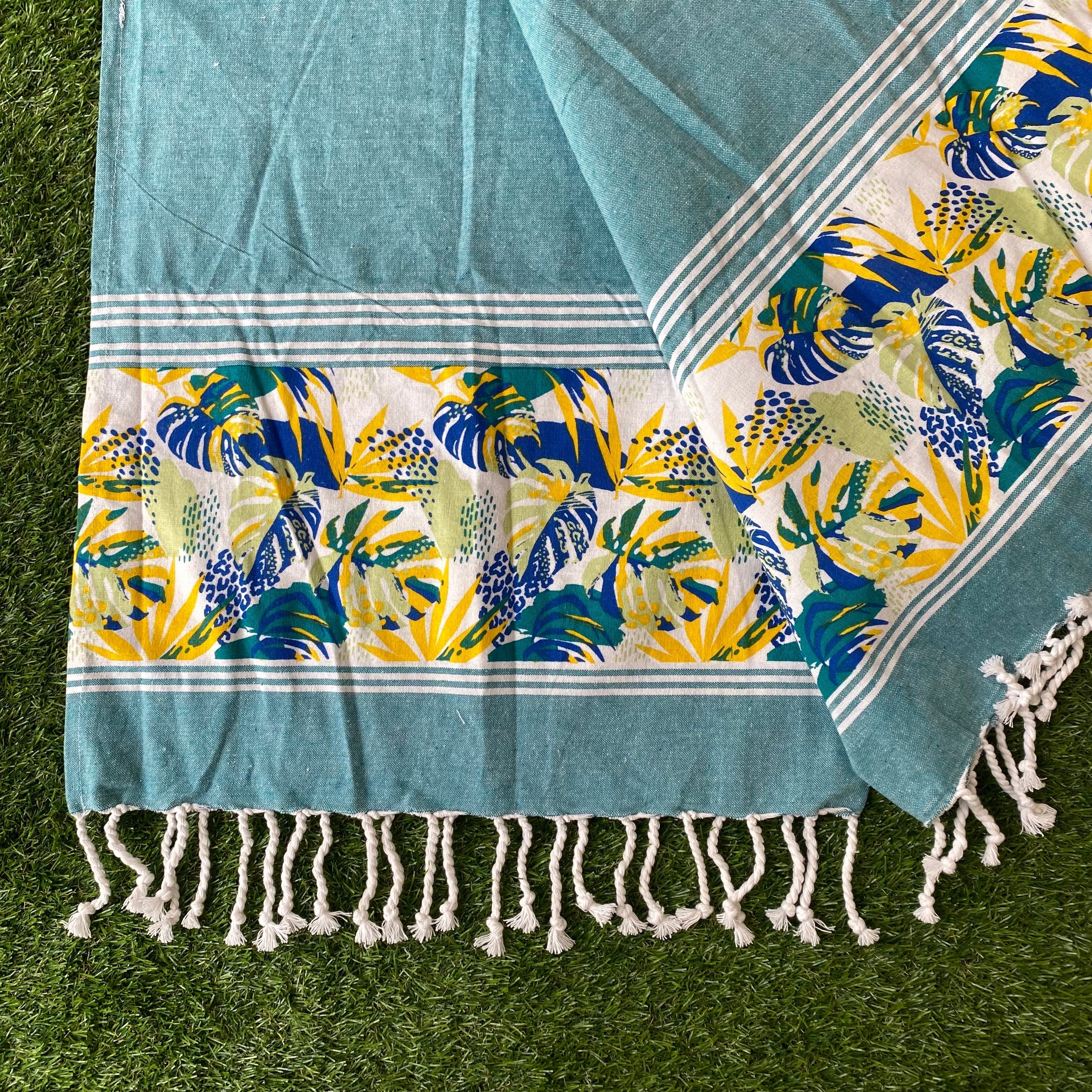 Telo Mare in Fouta 100% cotone con Balze colorate e Frange — Tropic