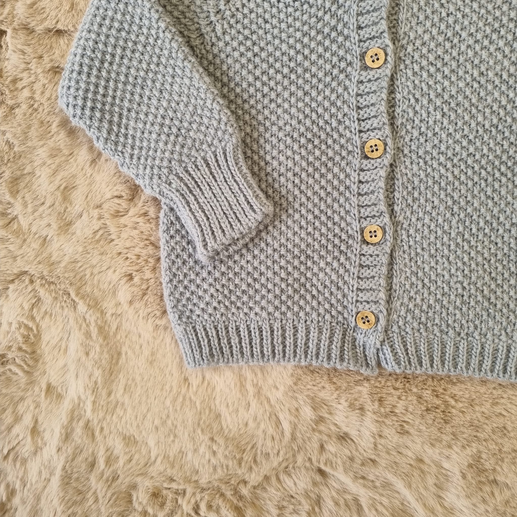 Giacca_Cardigan_con_bottoni_azzurro-Babidu