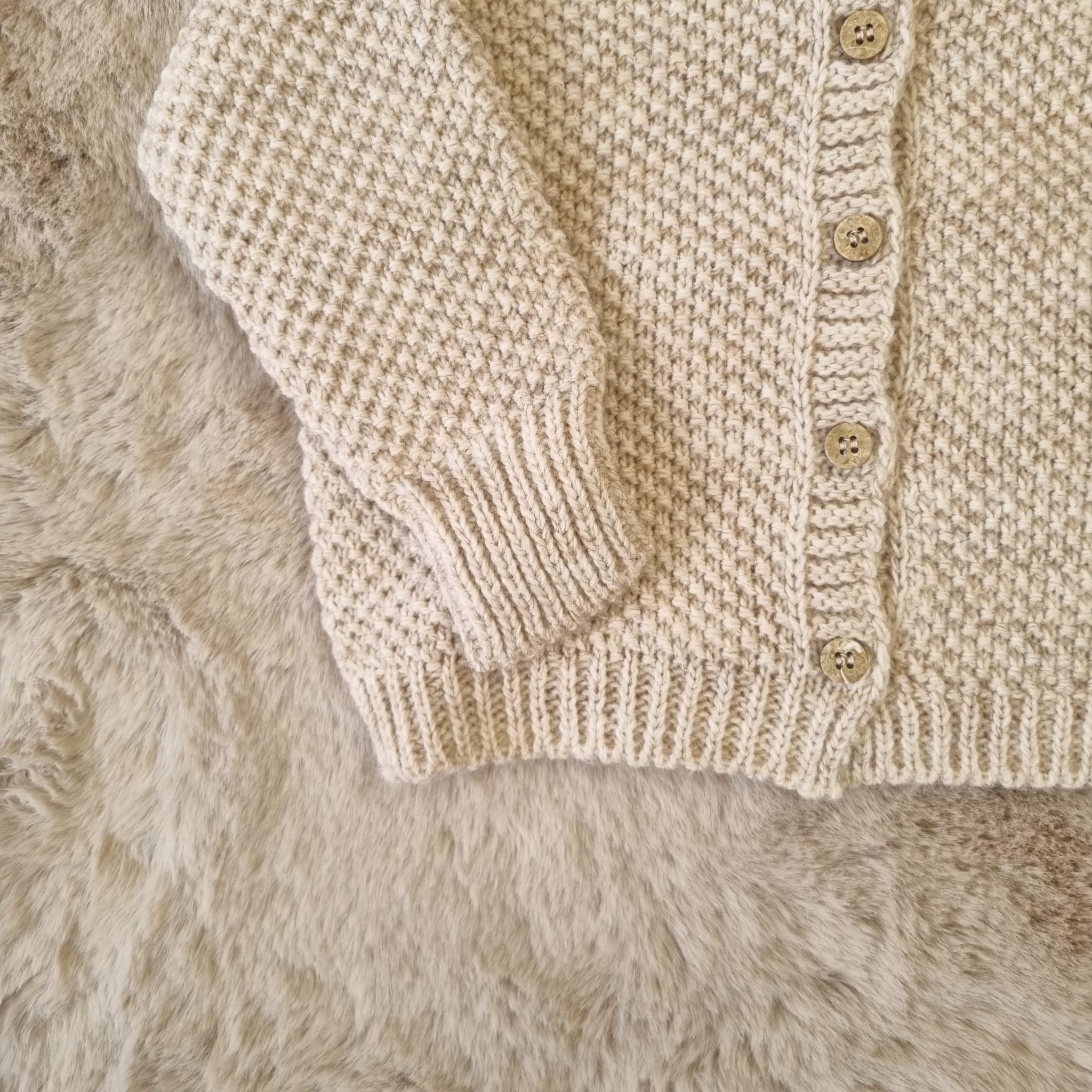 Giacca_Cardigan_bottoni_beige-Babidu