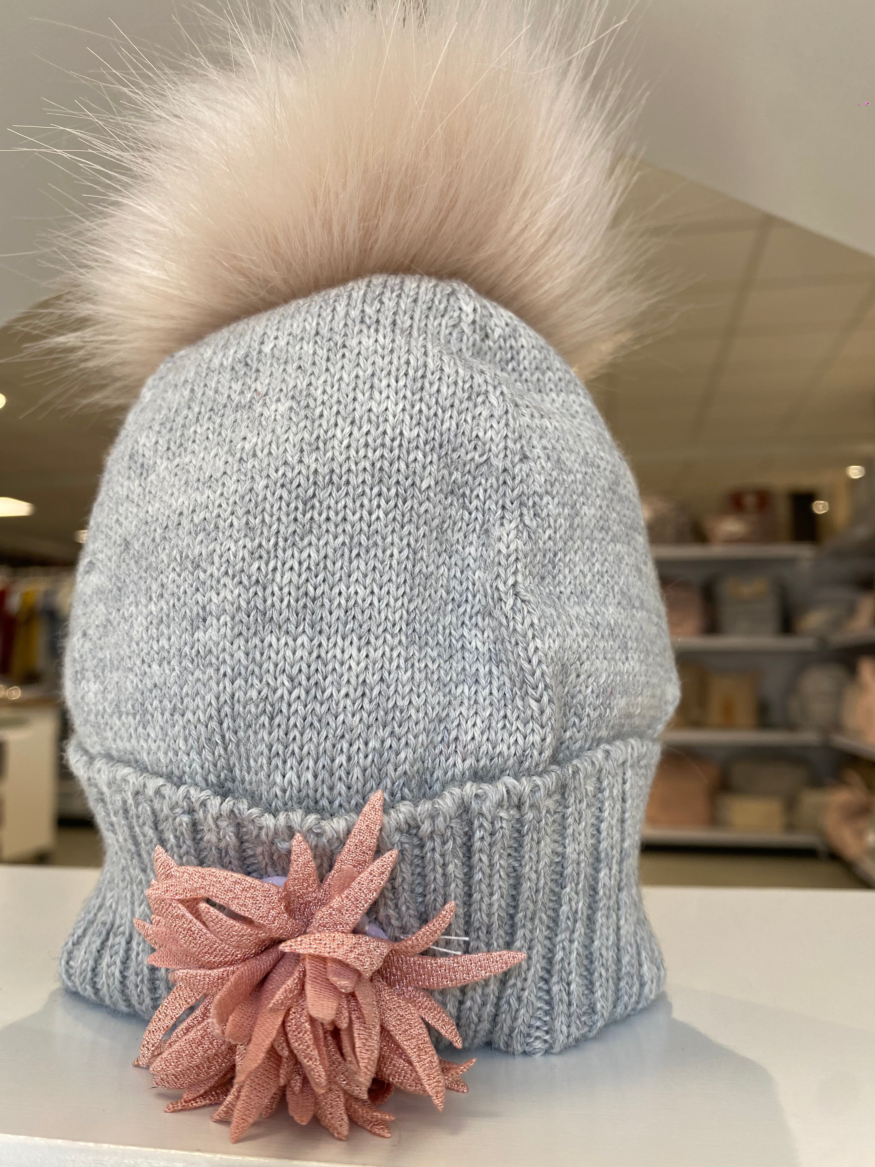 Cappellino neonato in maglia con fiore e Pompon - Grigio e Rosa