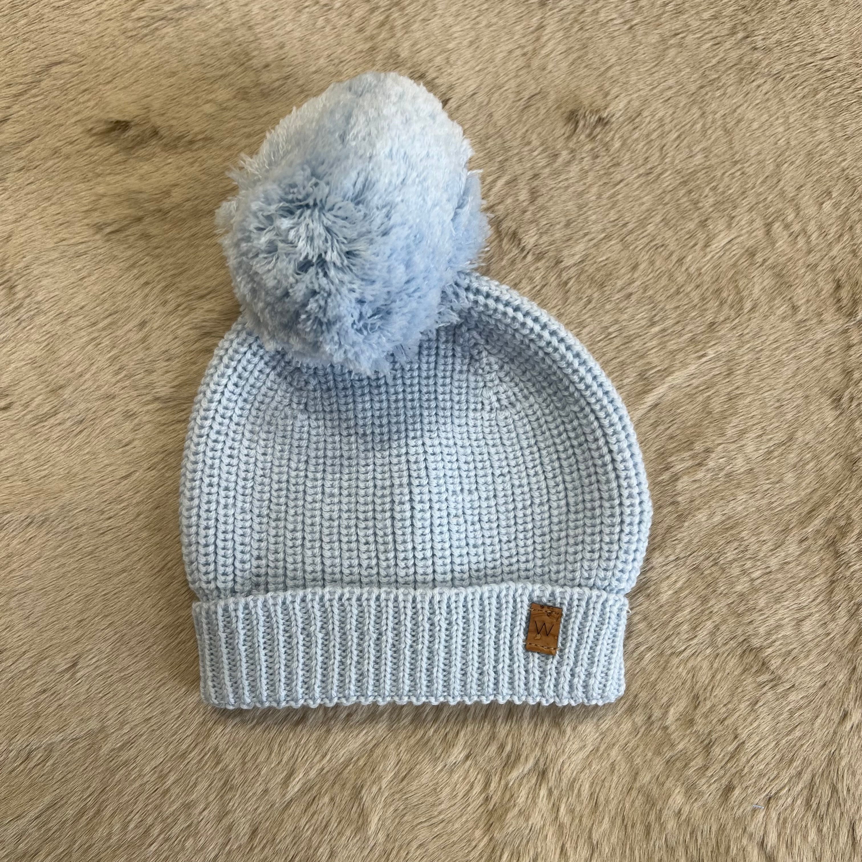 Cappellino in varie colorazioni e misure in LANA MERINOS e CASHMERE - WEDOBLE